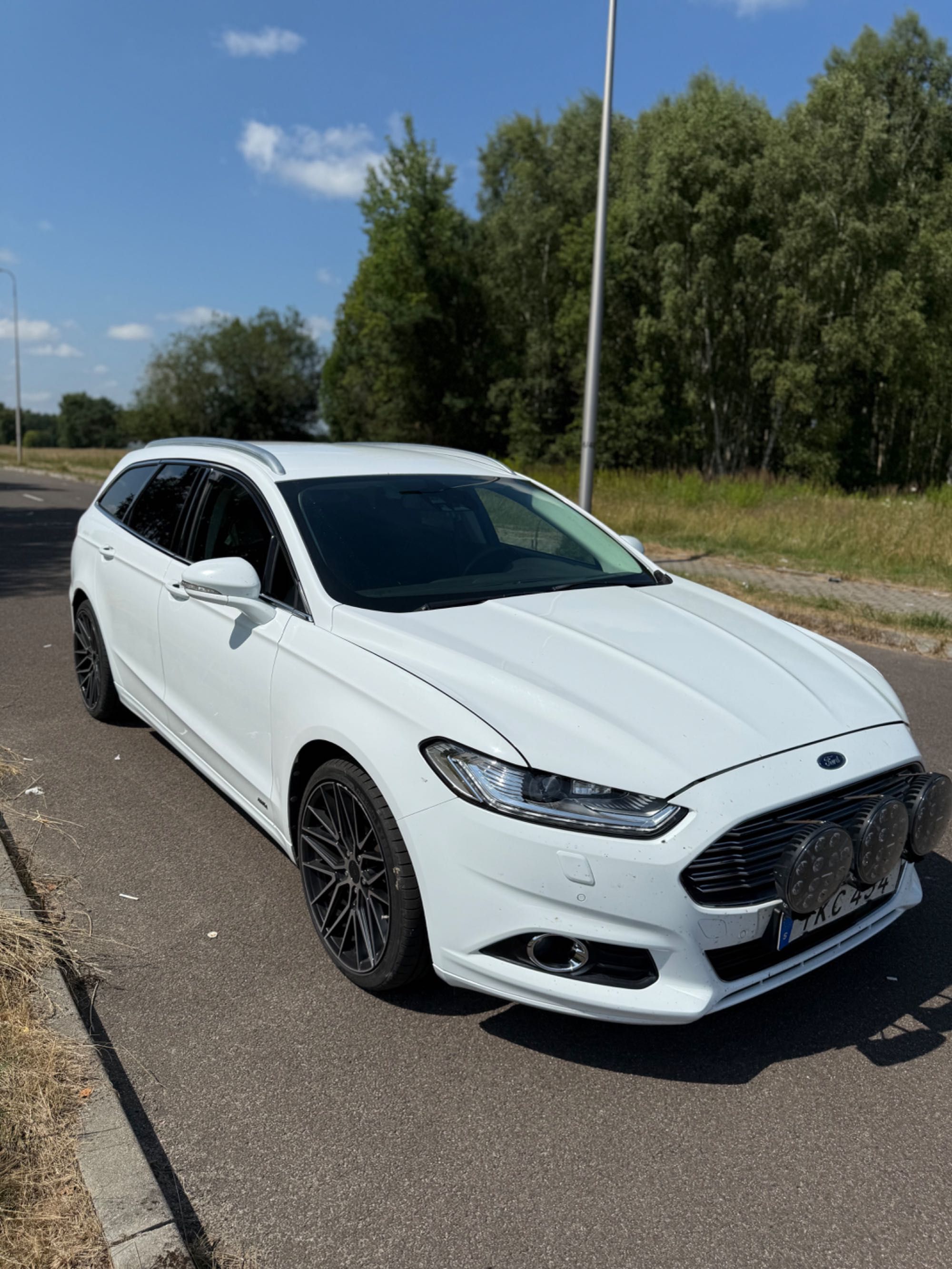 Ford Mondeo 2.0 tdci AWD hak