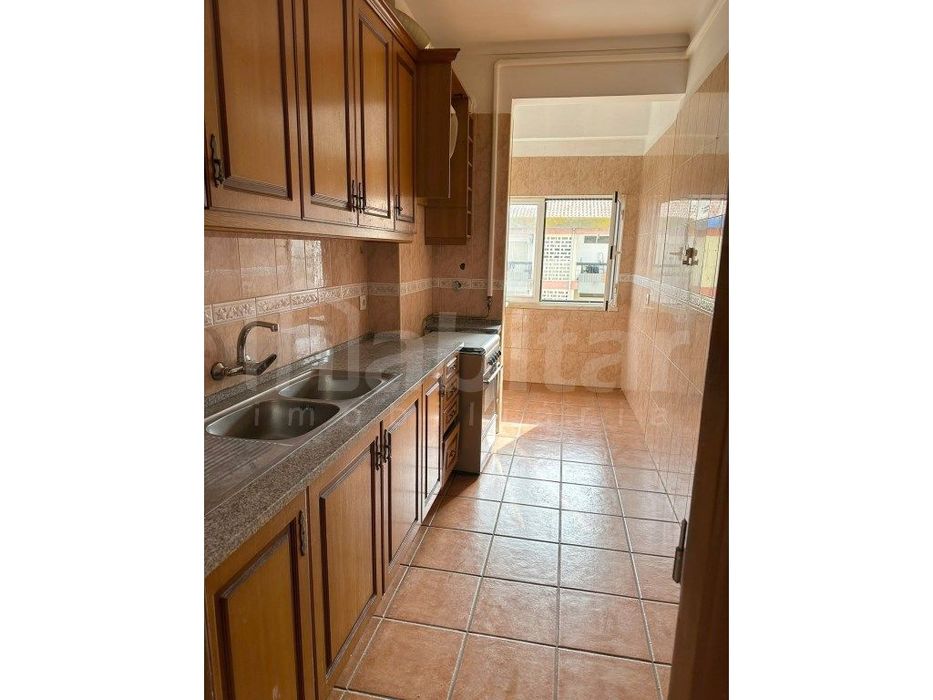 Apartamento T2 C/ Aproveitamento de Sótão