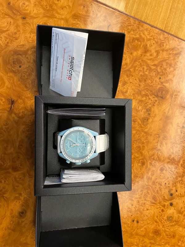 Omega x Swatch MoonSwatch: Uranus Mission – A Stylish Ice Odyssey