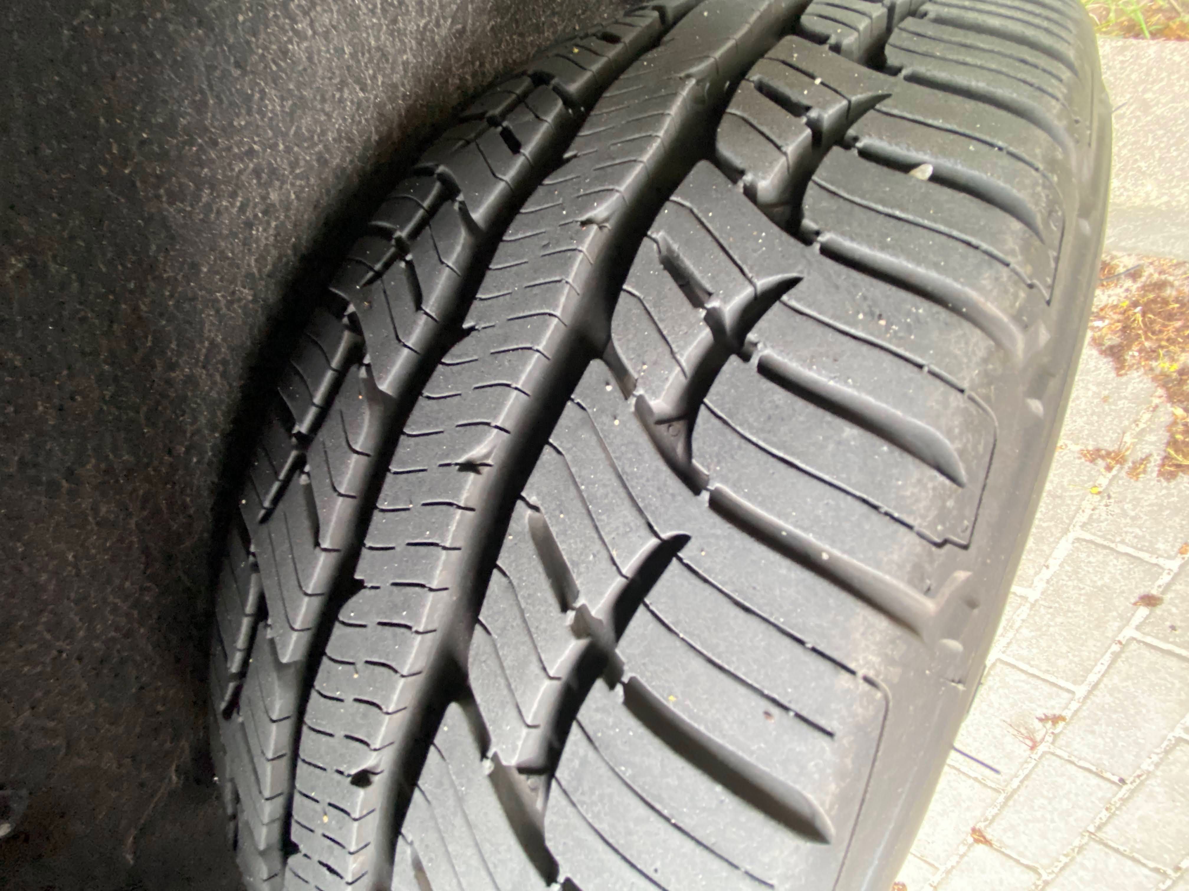 Opony BFGoodrich Advantage T/A Sport LT 235/60/18