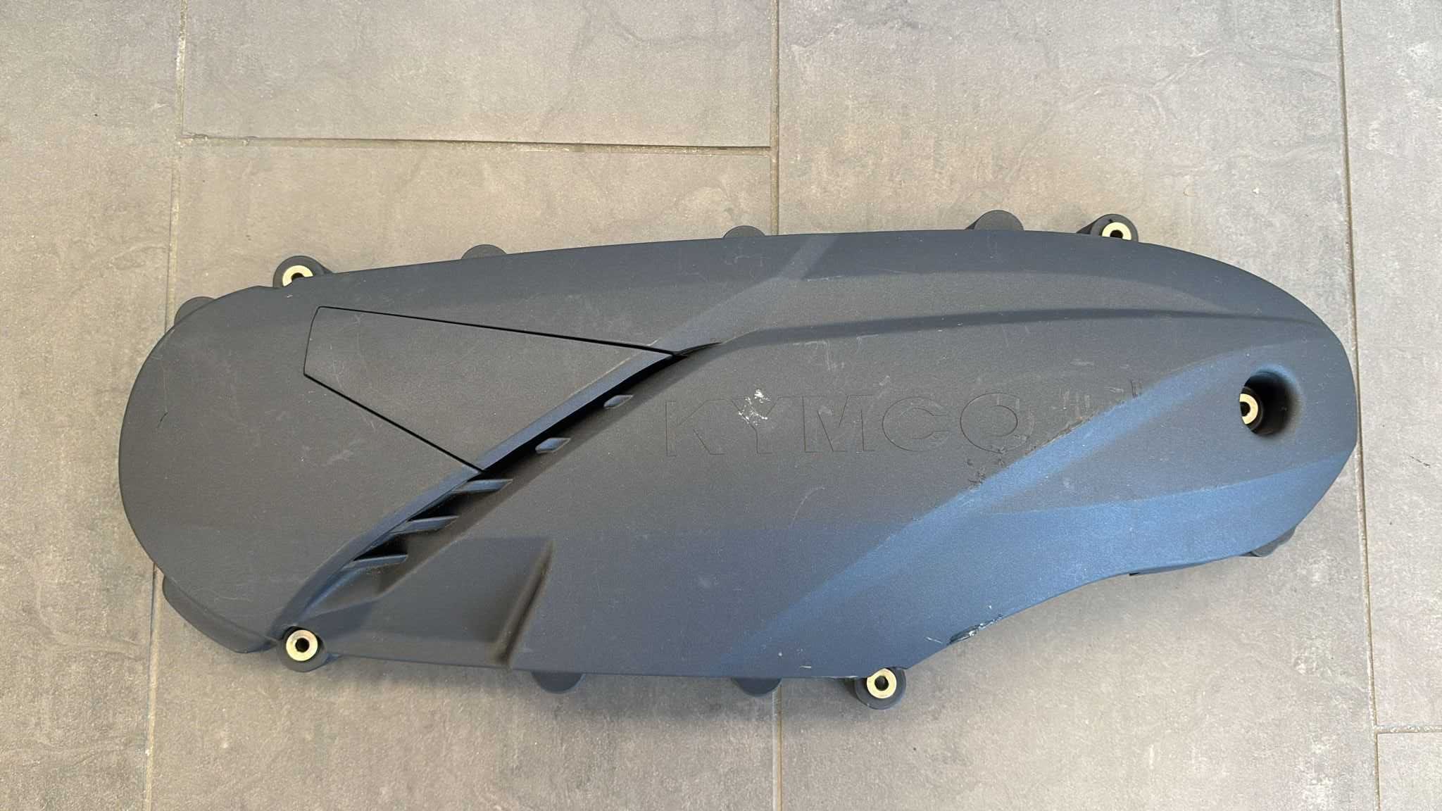 Pokrywa Osłona Lewa Kymco Downtown 350. 2015-20 [648]