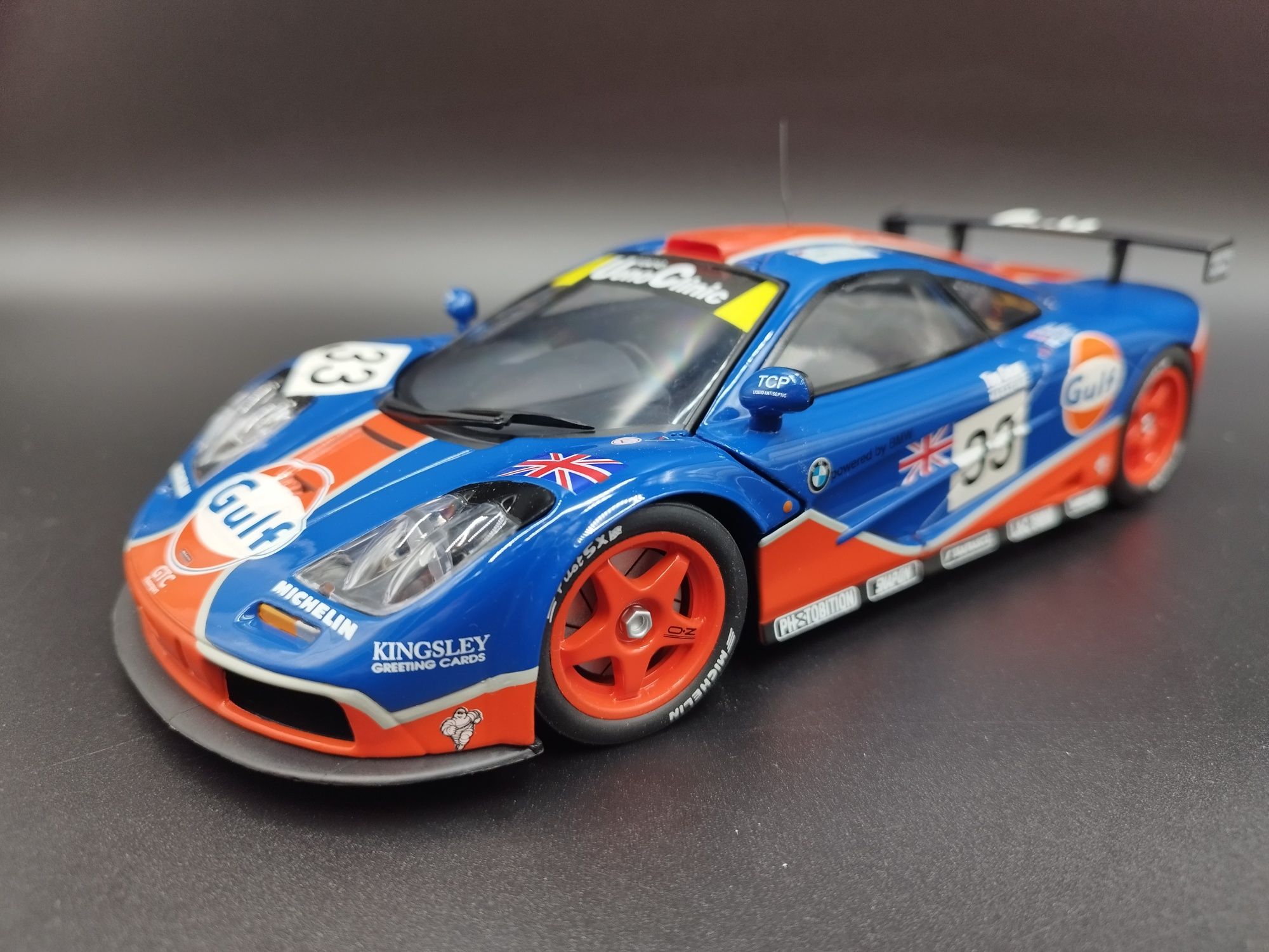 UT Models 1:18 - McLaren F1 GTR Gulf #33 model