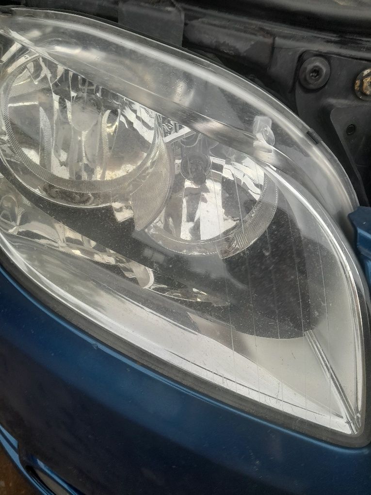 Lampa oryginalna prawy przód Audi a4 b7