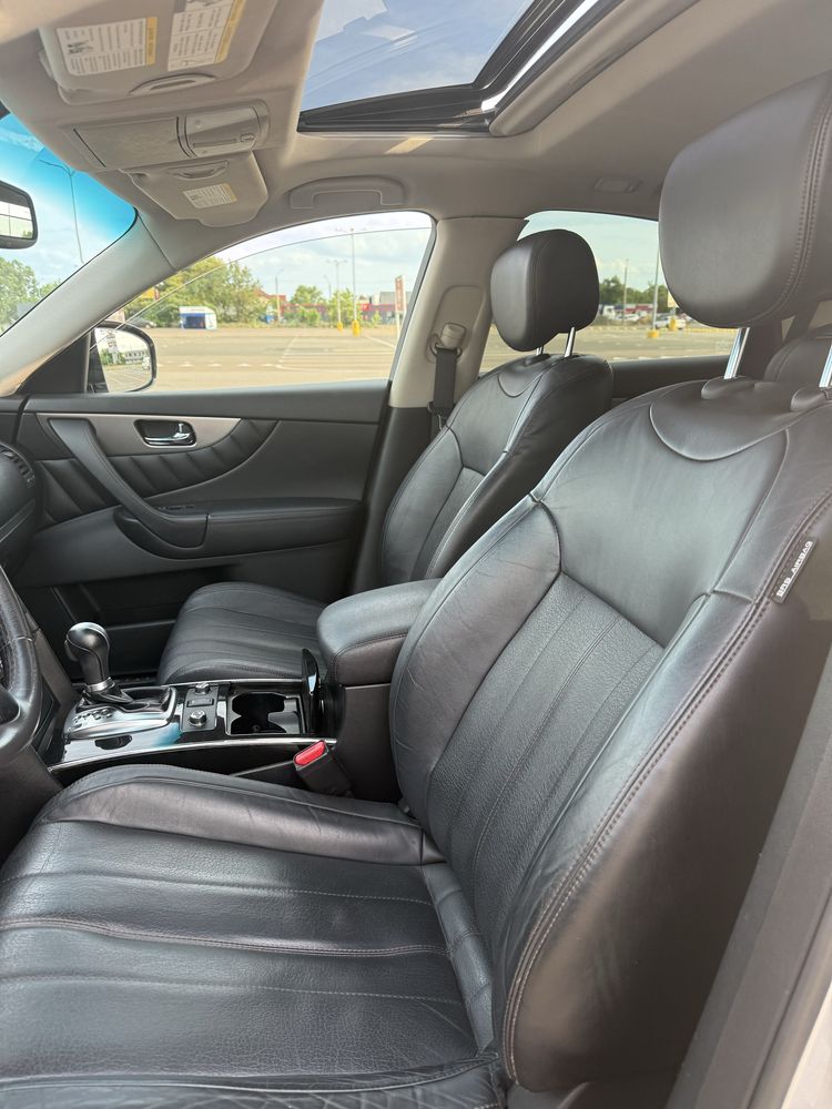 Продам infiniti qx70 11/16 год ...