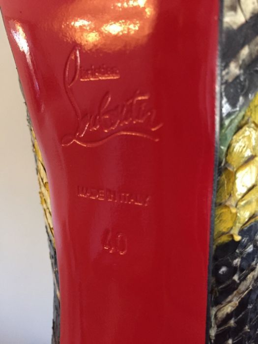 Christian Louboutin edição limitada