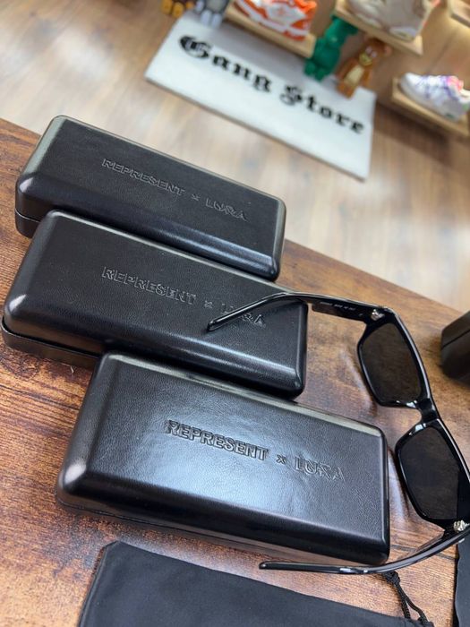 Окуляри Cонцезахисні Represent x Laura Black
