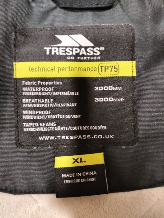 Парка жіноча  trespass