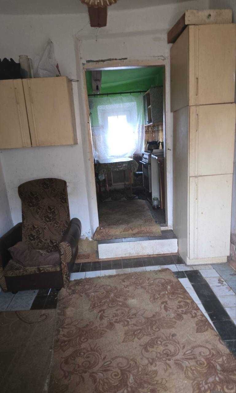 Продаж будинку та 25сот. с. Пирогівці Хмельницької обл.
