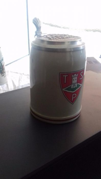 Caneca Cerveja Alemã c/ tampa em Estanho 0.5L