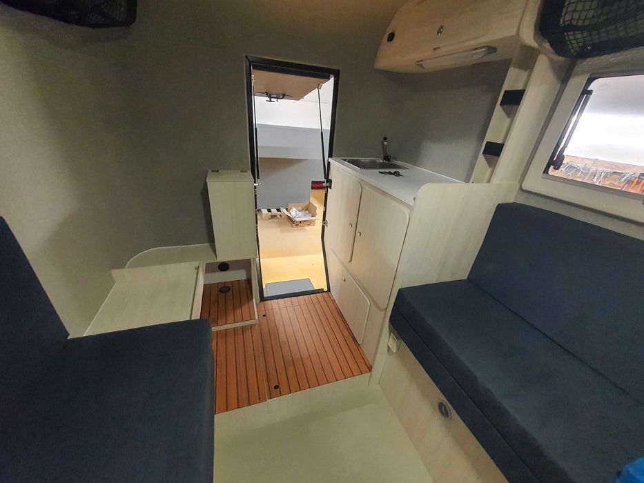 Zabudowa kapsuła pickup camper Aero One Flexplorer