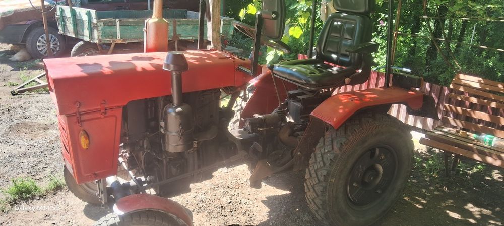 Продам трактор сінтай