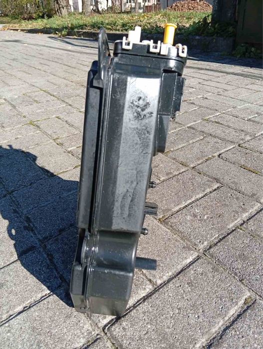 Бачок еоліс для пежо