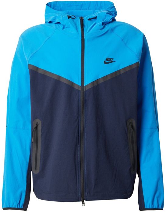 Куртка Nike Sportswear Tech