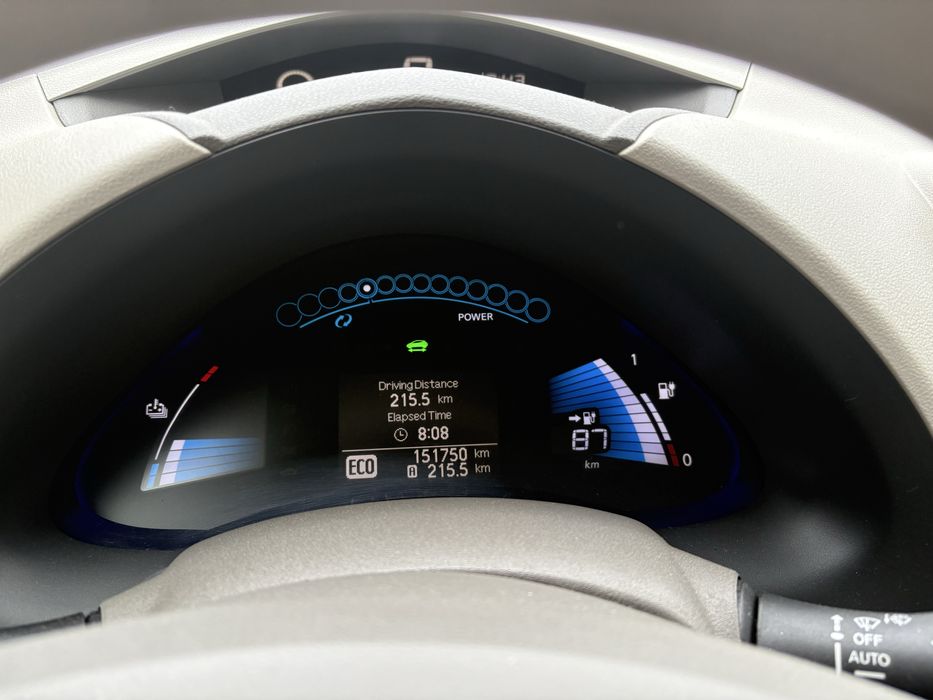 Продам Nissan Leaf 24kw