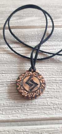 Wisiorek talizman runa Jera handmade naszyjnik drewniany amulet dębowy