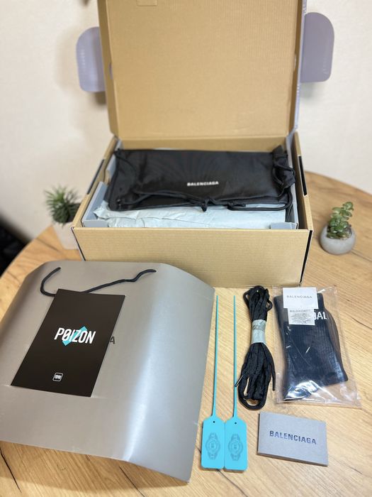 Кросівки Balenciaga Runner2, 43  multicolour