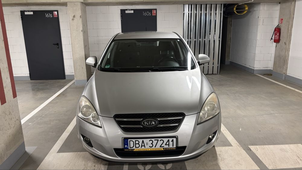 Sprzedam kia ceed  w dobrym stanie . 0 wkladu finansowego
