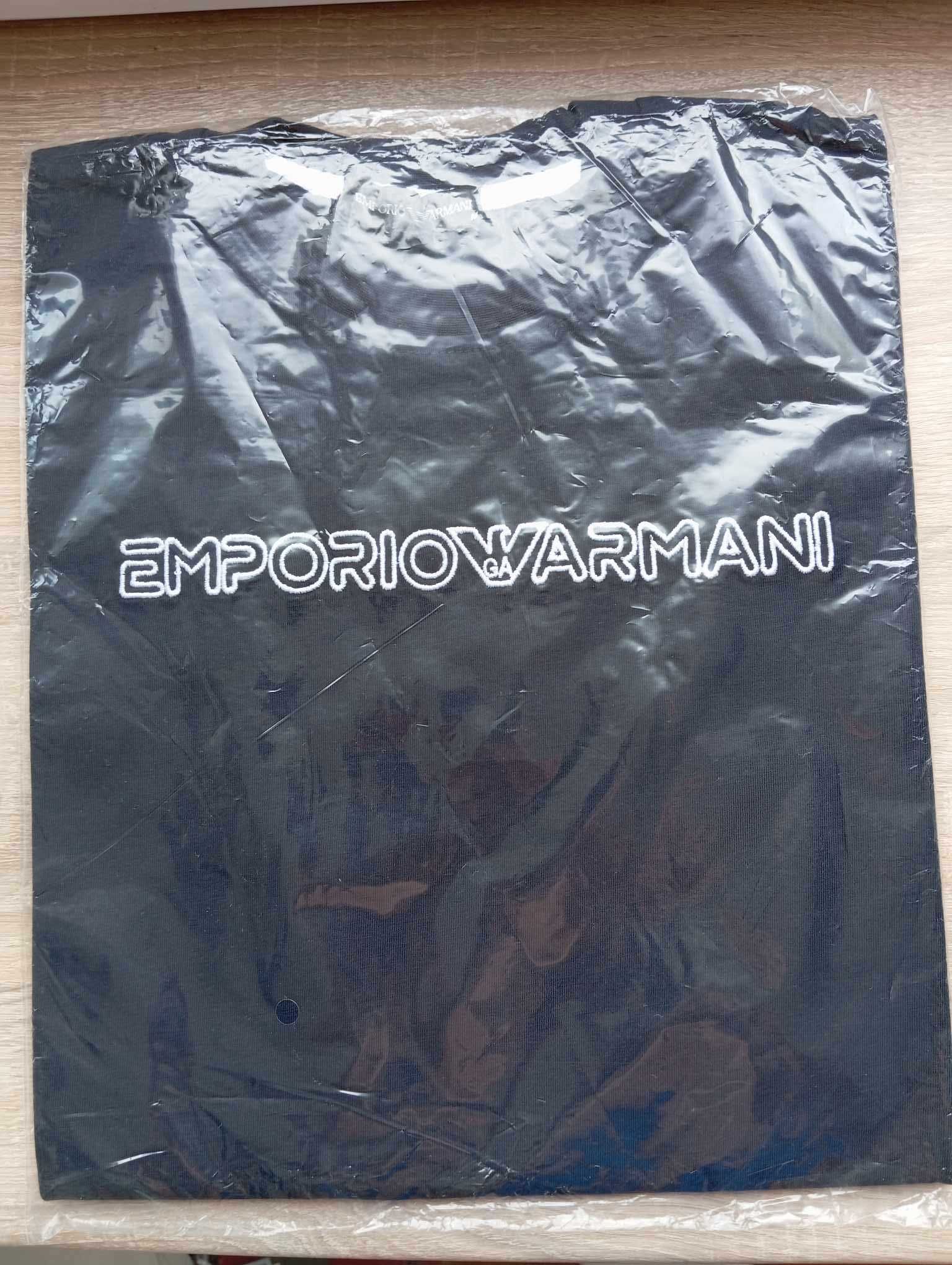 Koszulka Emporio Armani, granatowy, klasyczny t-shirt M