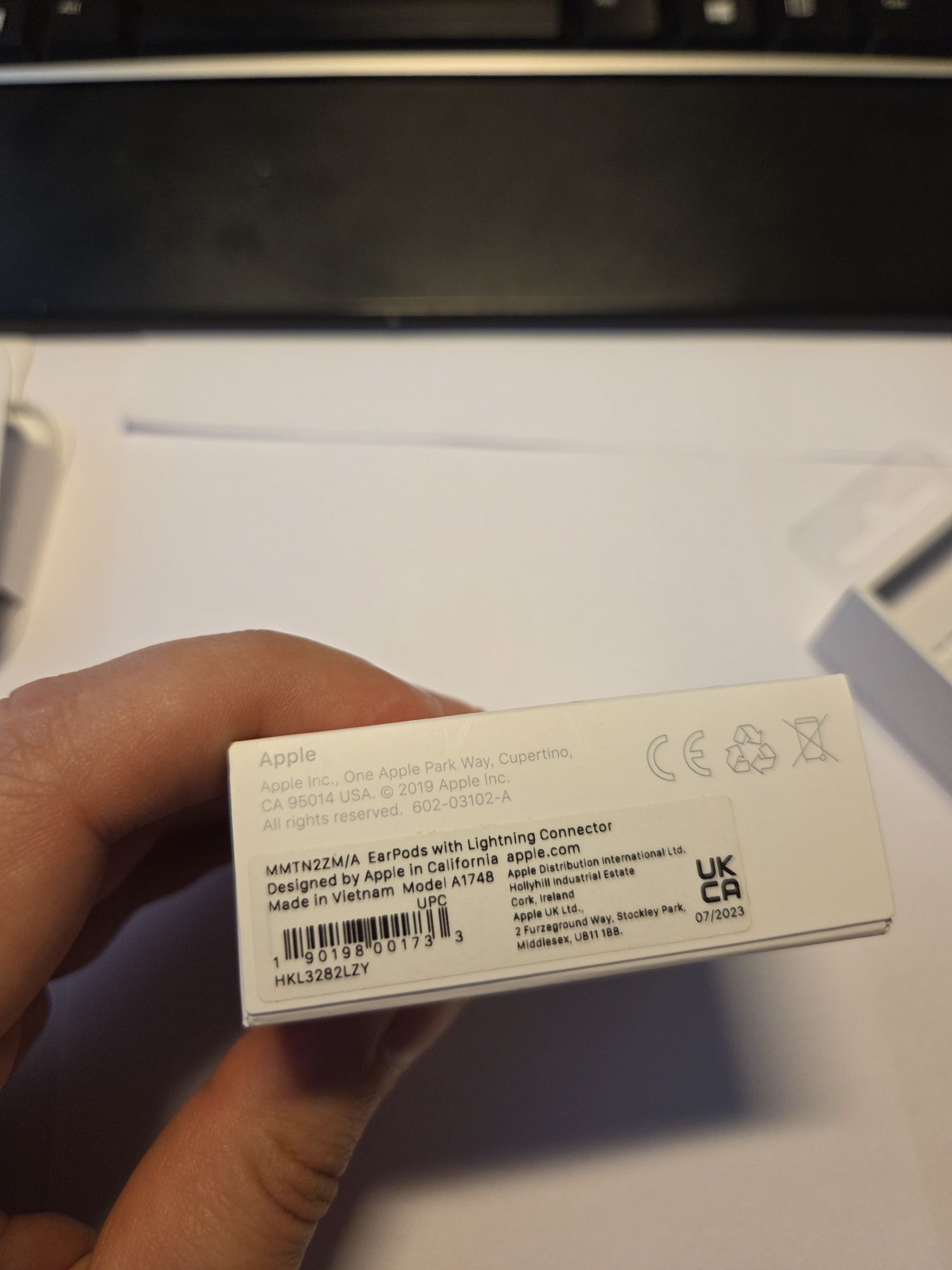 EarPods Lightning Connector (A1748)
