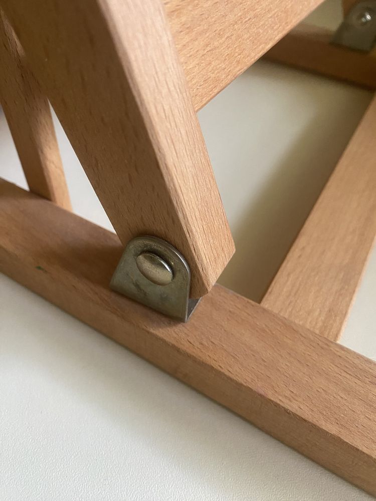 Sztaluga stołowa z drewna bukowego firmy Winsor & Newton - NOWA