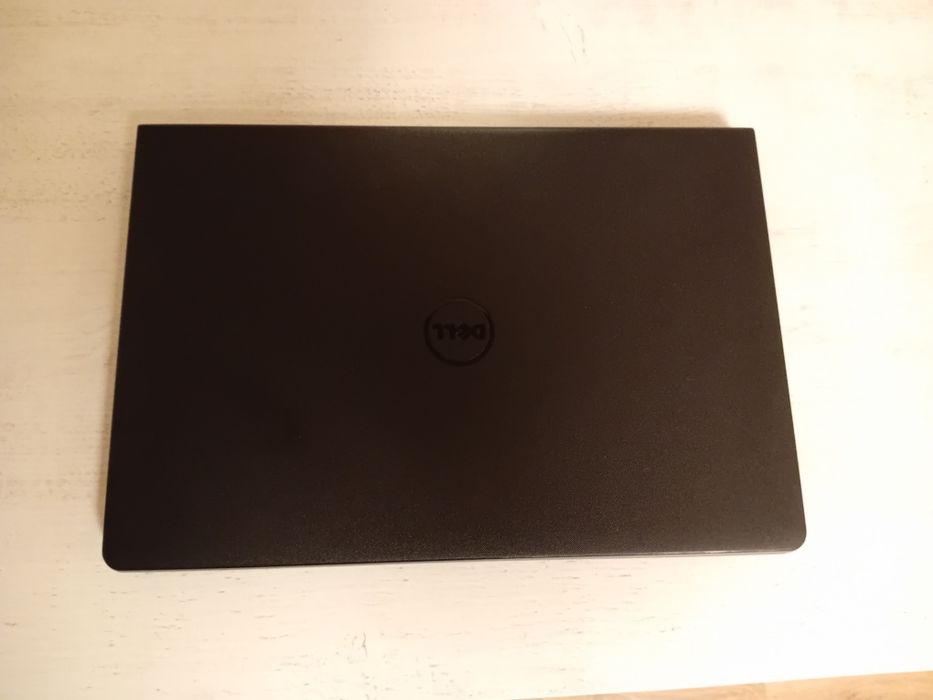Ноутбук DELL Inspiron 15