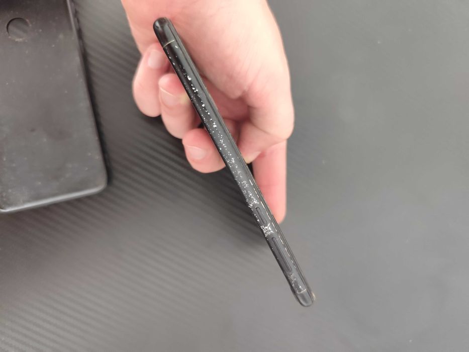 Продам телефон Huawei fig-lx1 P smart