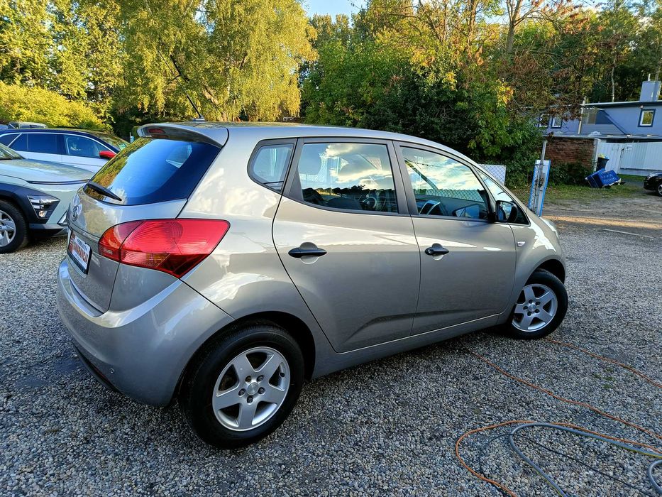 KIA VENGA 1.4 90 KM, Klimatyzacja, Czujniki Parkowania, Bardzo ładna