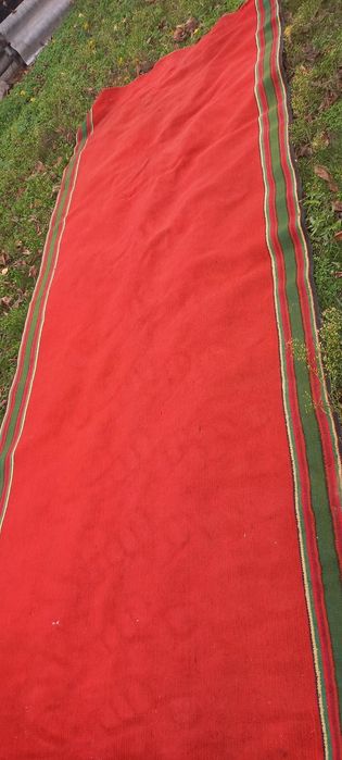 Шерстяной ковер и дорожка