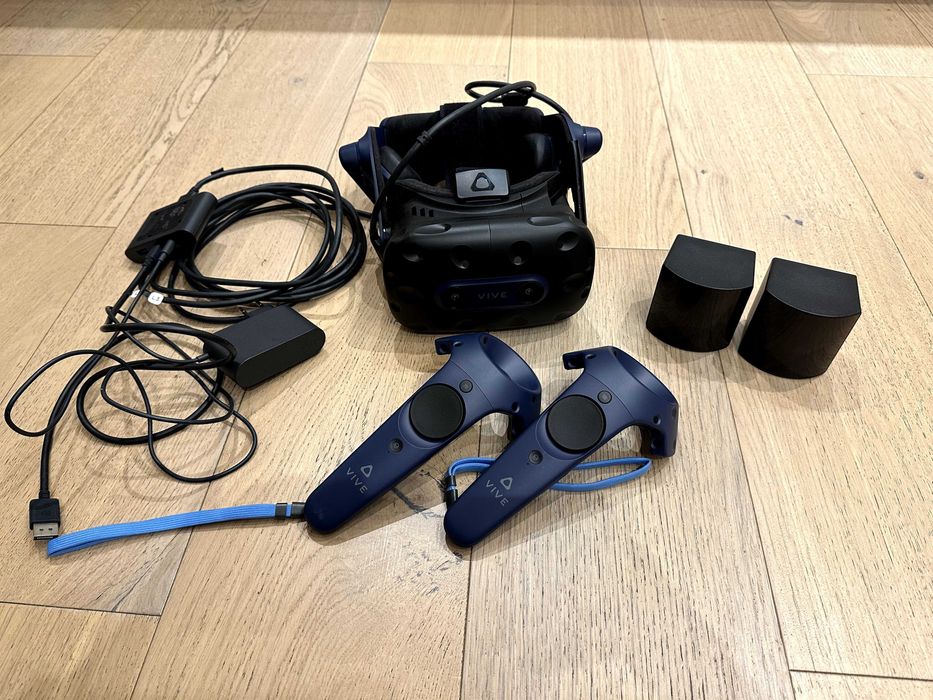 HTC VIVE Pro 2 VR Headset + stacje bazowe + kontrolery