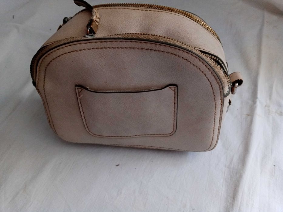 Сумки, клатчи разные  4 шт