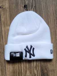 czapka beanie New Era New York Yankees zimowa biała z logo NOWA