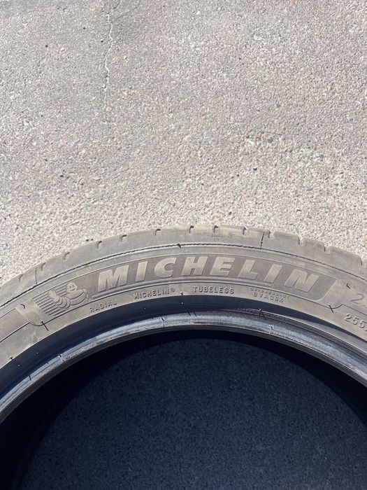 Шини 255/45R20 michelin pilot sport all season 3+