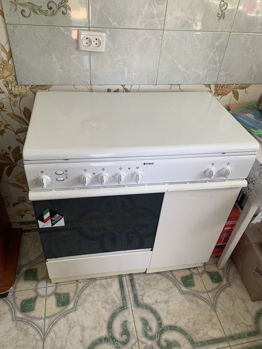 Продам газо-електро-гріль пічку Indesit