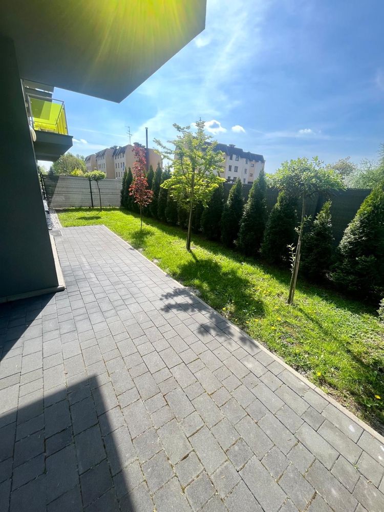 Apartament z ogródkiem na sprzedaż