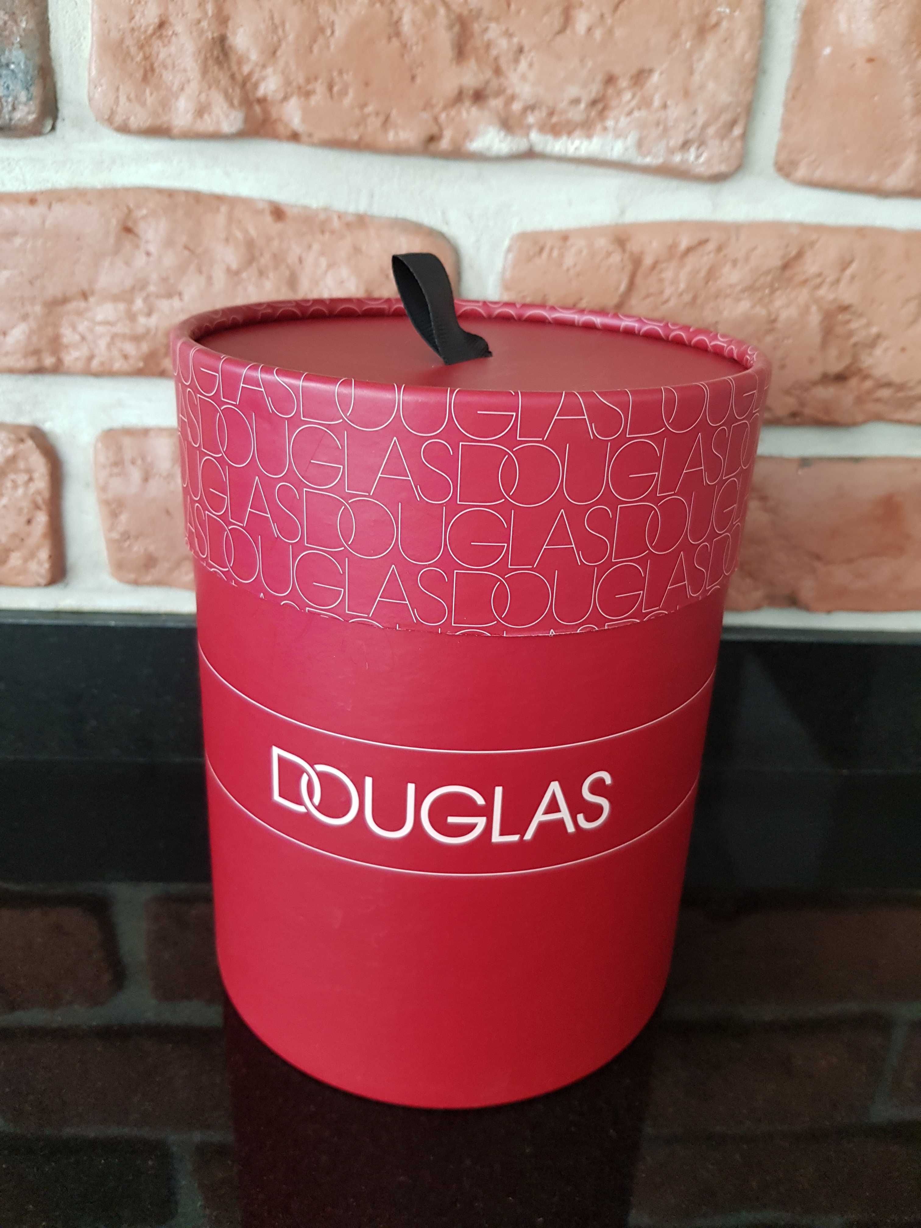 Ozdobne pudełko Douglas średnie 18,5 cm + sizal gratis!