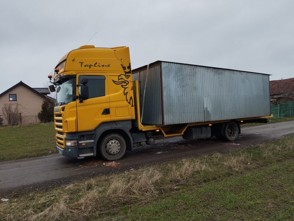 Transport maszyn rolniczych budowlanych łodzi itp