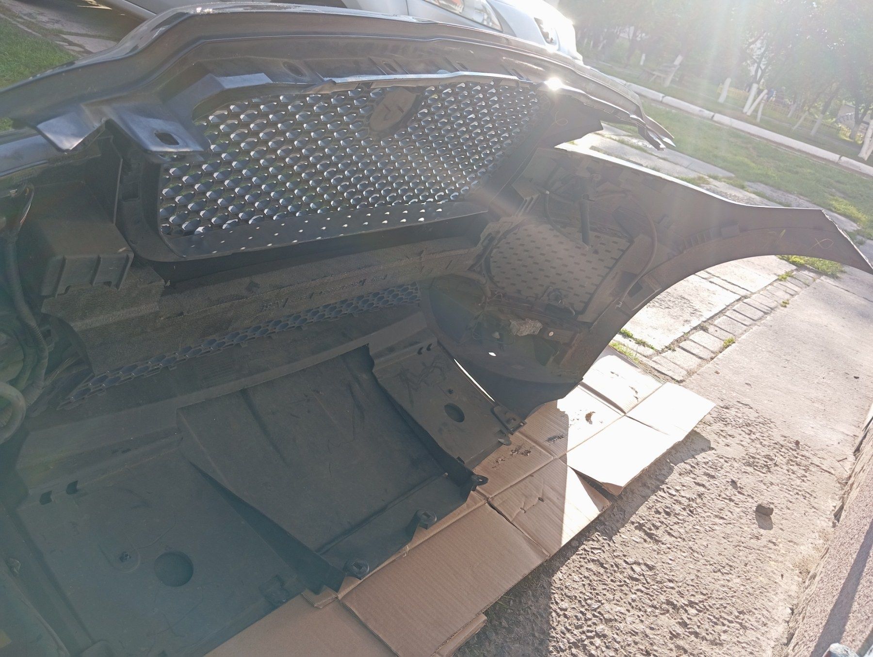 Бампер в наявності  Jaguar f pace x761 drl r dynamic