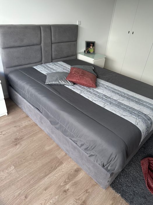 Cama casal Cinzenta