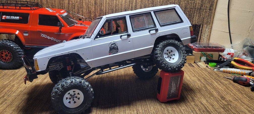 Jeep nie trx-4 skala 1/10 313mm