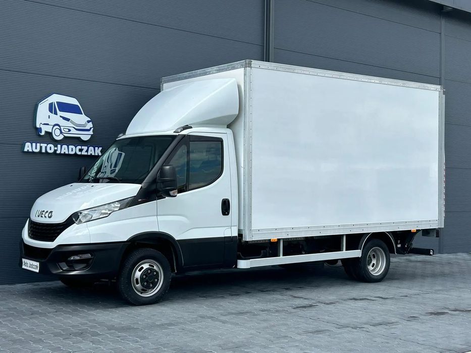 Iveco Daily 35C16 3.0 HPI Kontener 8 palet + winda 750kg + drzwi boczne **Niski przebieg**Na drążku**Wzmocniony**Climatronic**Sprowadzony**2022R**