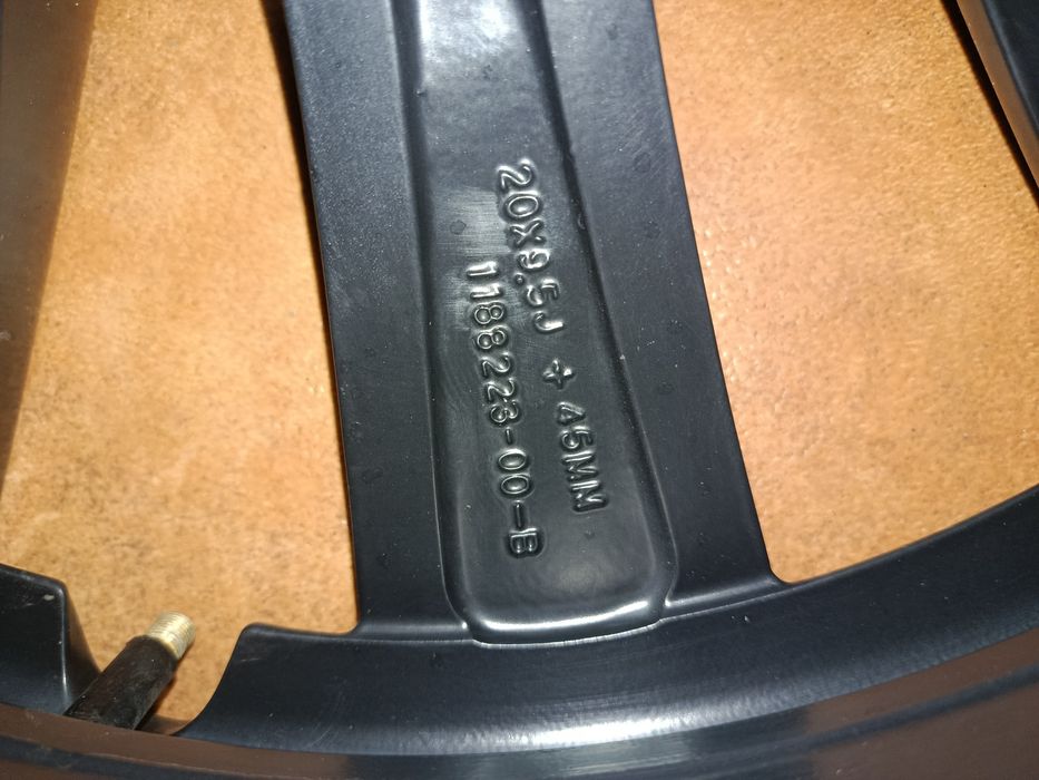 Диск R20 Tesla 118822300B.  1 шт