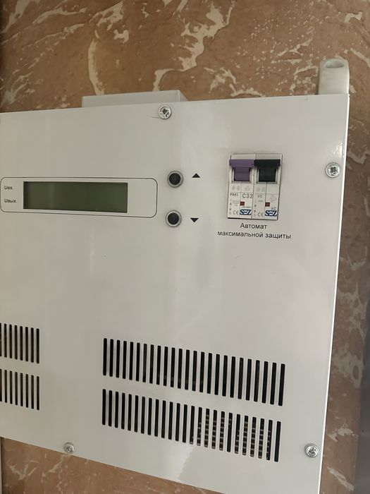 Стобілізатор напруги Volter 7