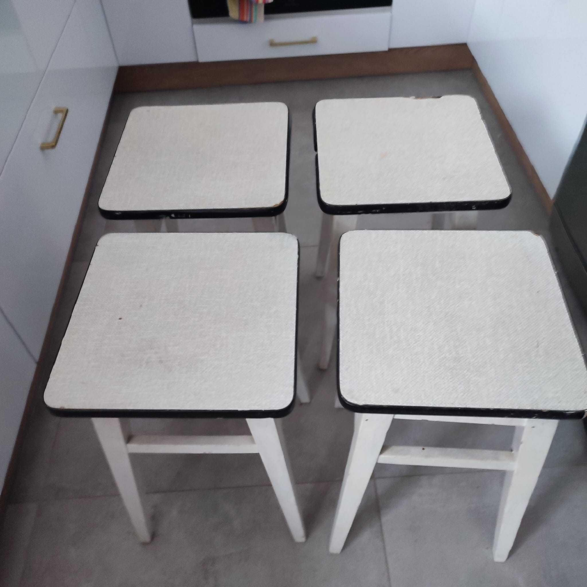 Taborety x 4  białe