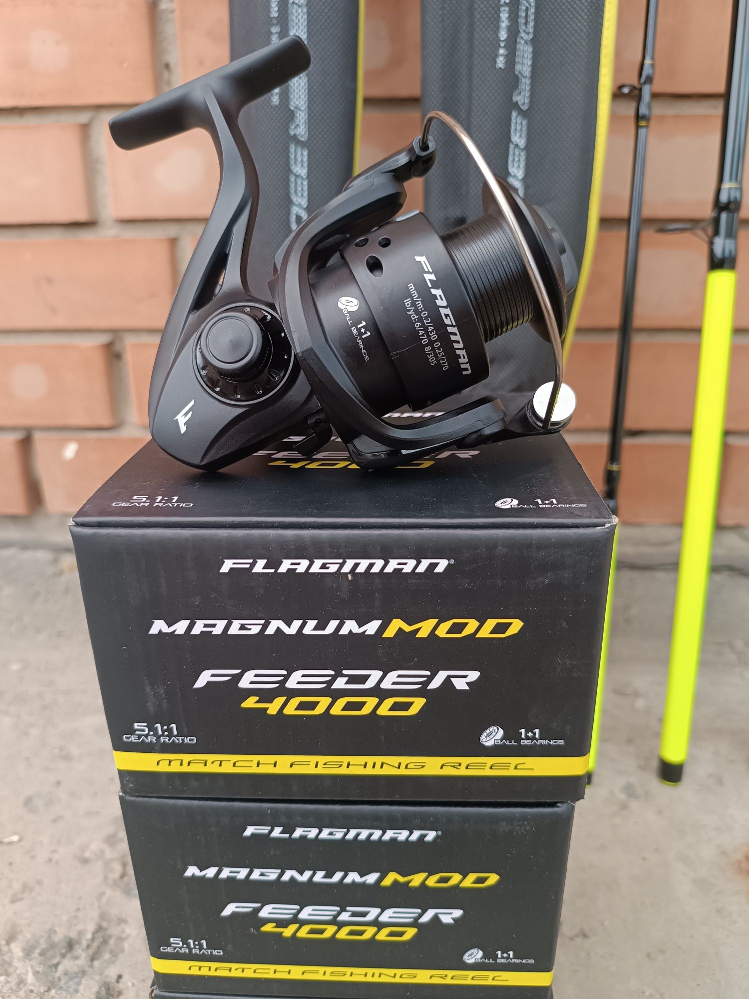 Flagman Force Rank Feeder 3.90 + Flagman Magnum Mod Feeder 4000