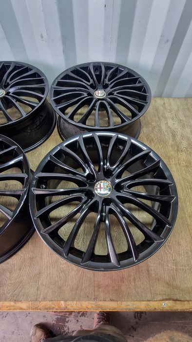 Felgi 18 alfa romego 159 gulietta 5x110 7.5j et41 os 65.1