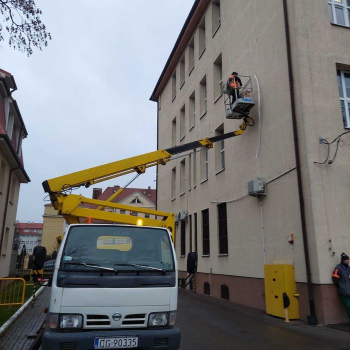 Usługi zwyżka, podnośnik koszowy, rębak, wycinka drzew. 20 metrów
