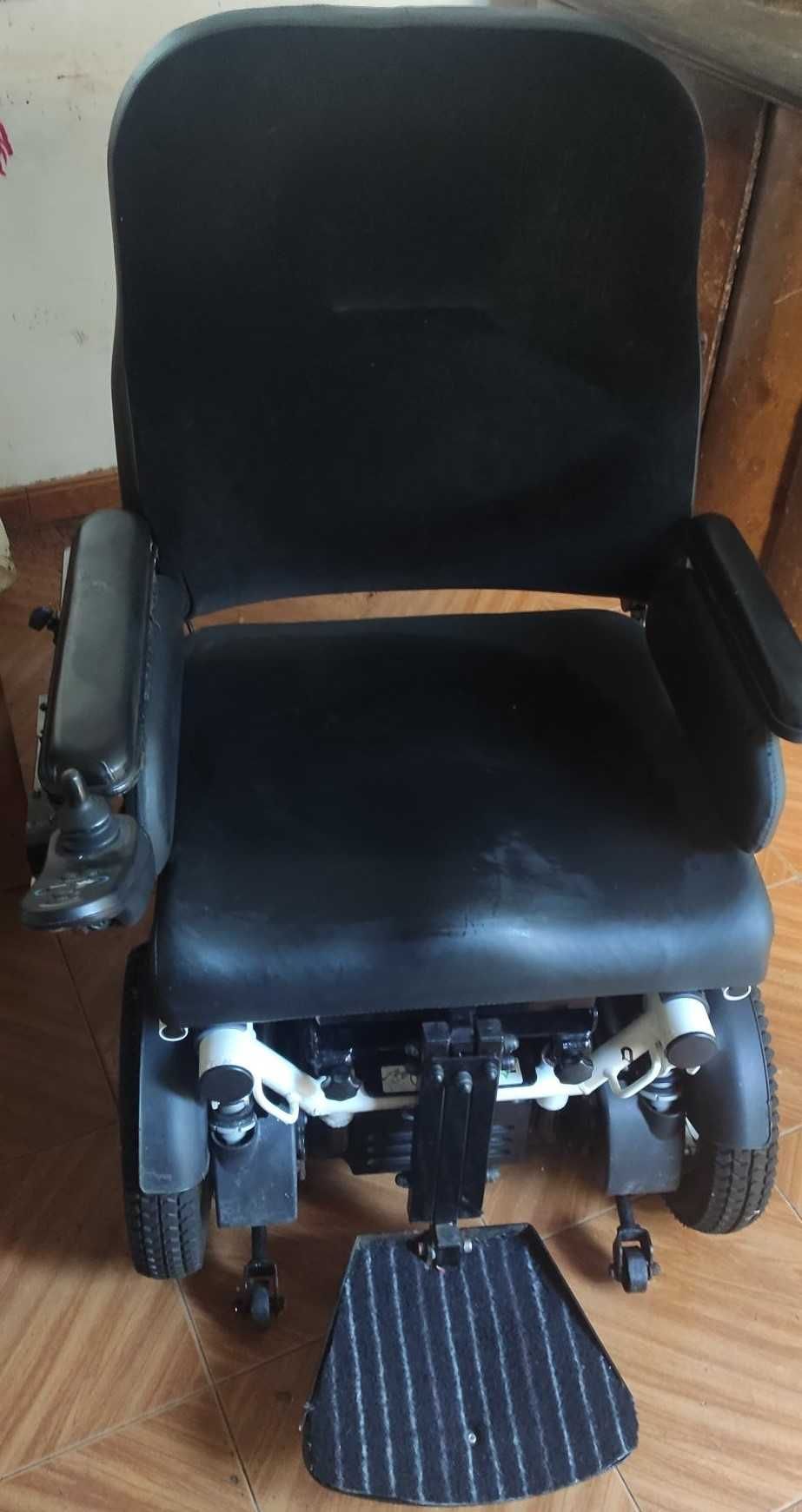 Cadeira de rodas elétrica Queckie AMT