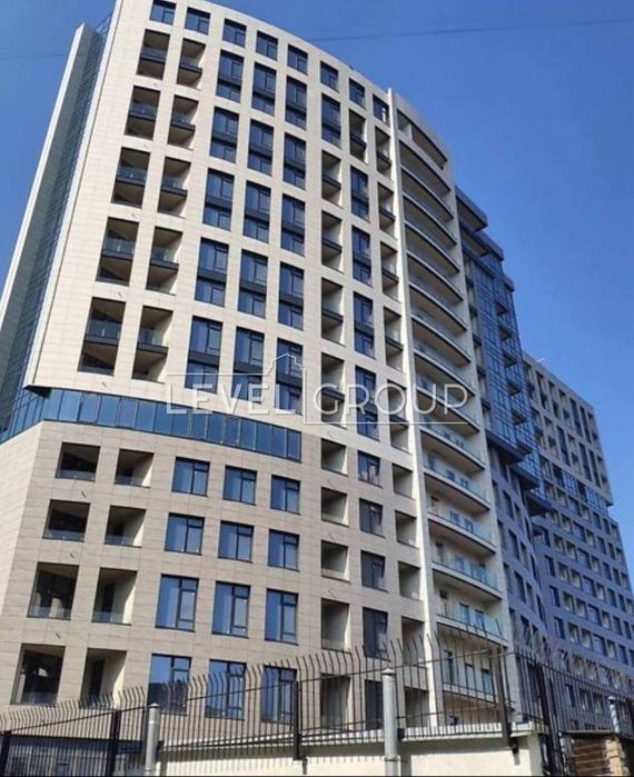 Центр! Продаж 3-к. панорамної квартири з терассою в преміум ЖК A52.