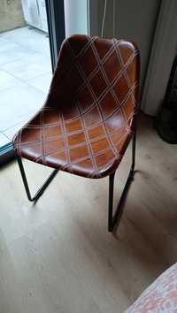 Cadeira em pele design vintage