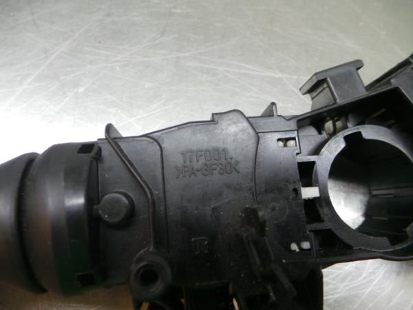 Conjunto / manetes de luzes e limpa vidros TOYOTA Yaris (_P9_)